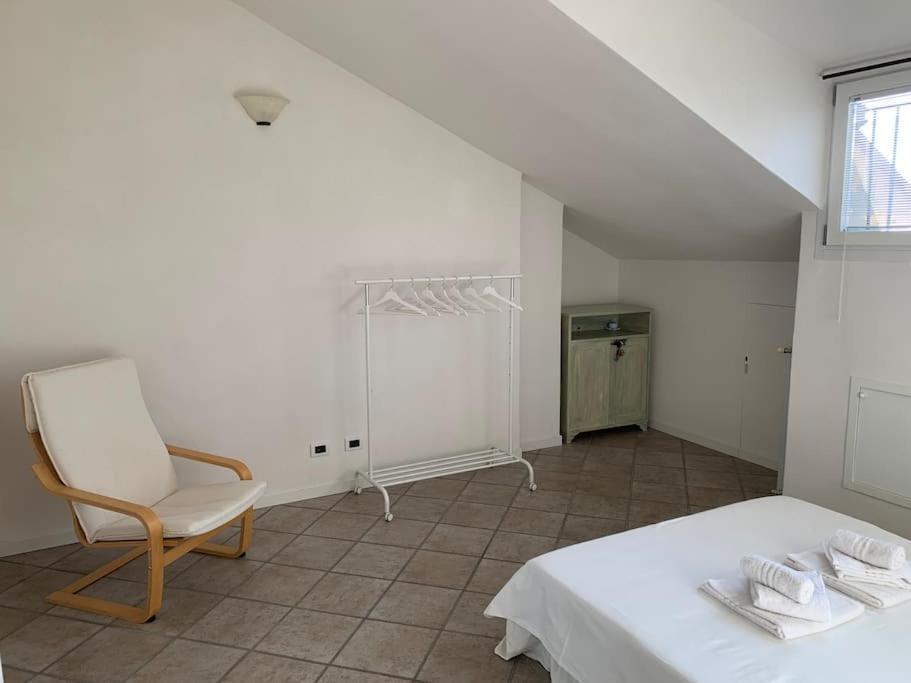 Mansarda Con Vista In Centro A Piacenza Apartman Kültér fotó