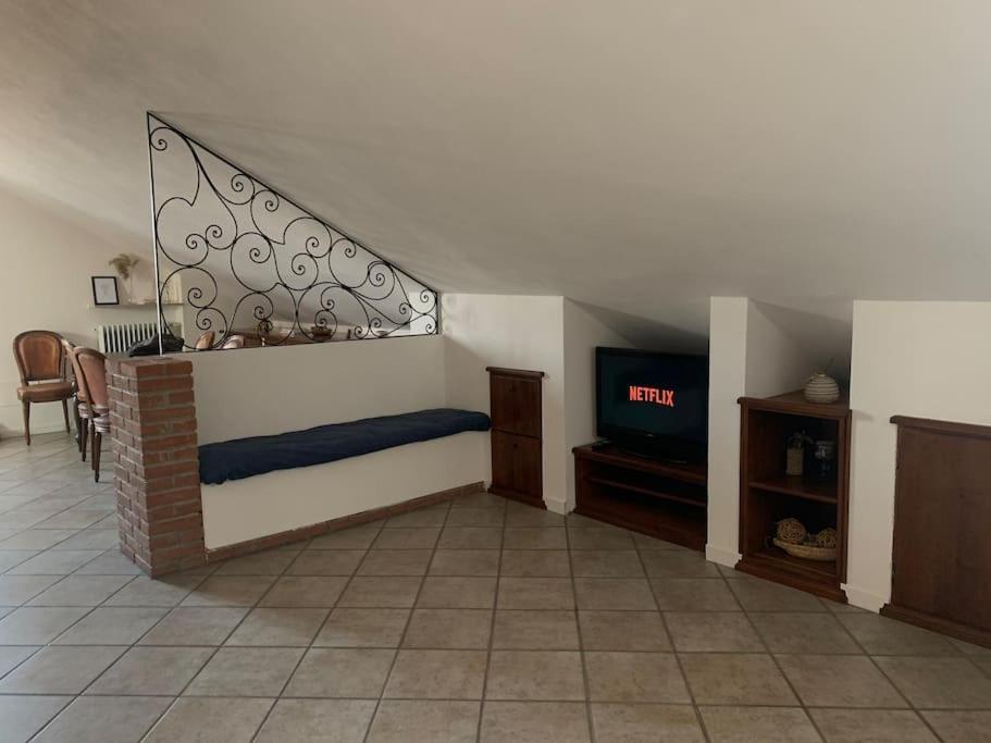 Mansarda Con Vista In Centro A Piacenza Apartman Kültér fotó