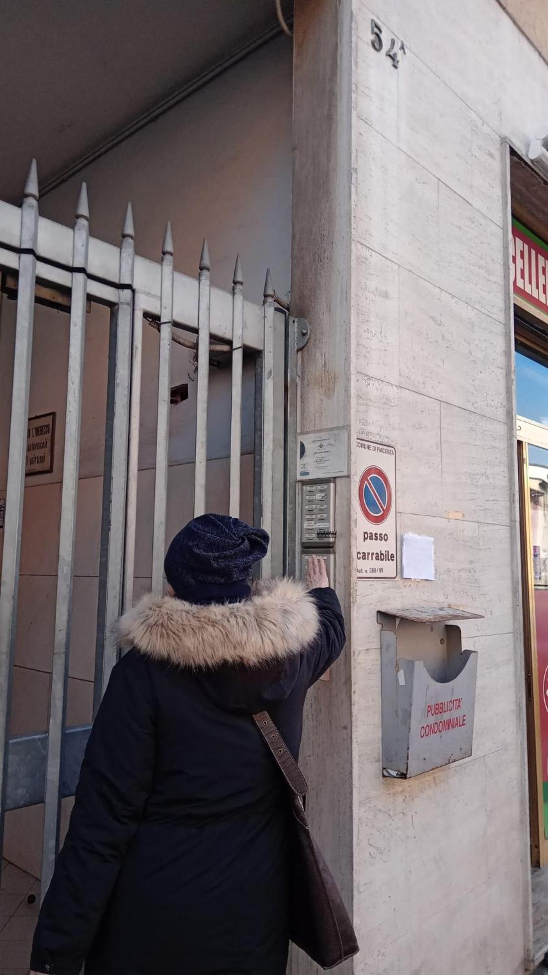 Mansarda Con Vista In Centro A Piacenza Apartman Kültér fotó